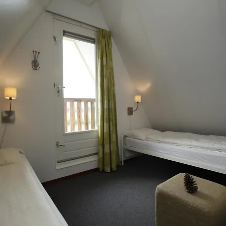 Holiday home With Garden, Cleaning Included Plasmolen