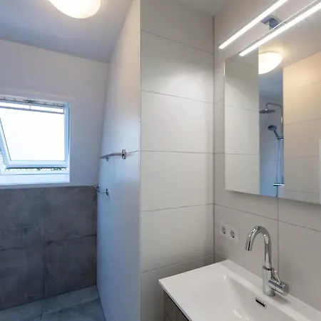 With Garden, Cleaning Included Plasmolen